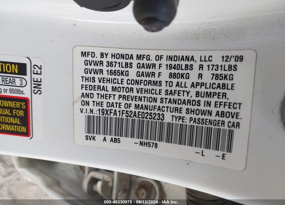 2010 HONDA CIVIC LX VIN: 19XFA1F52AE025233