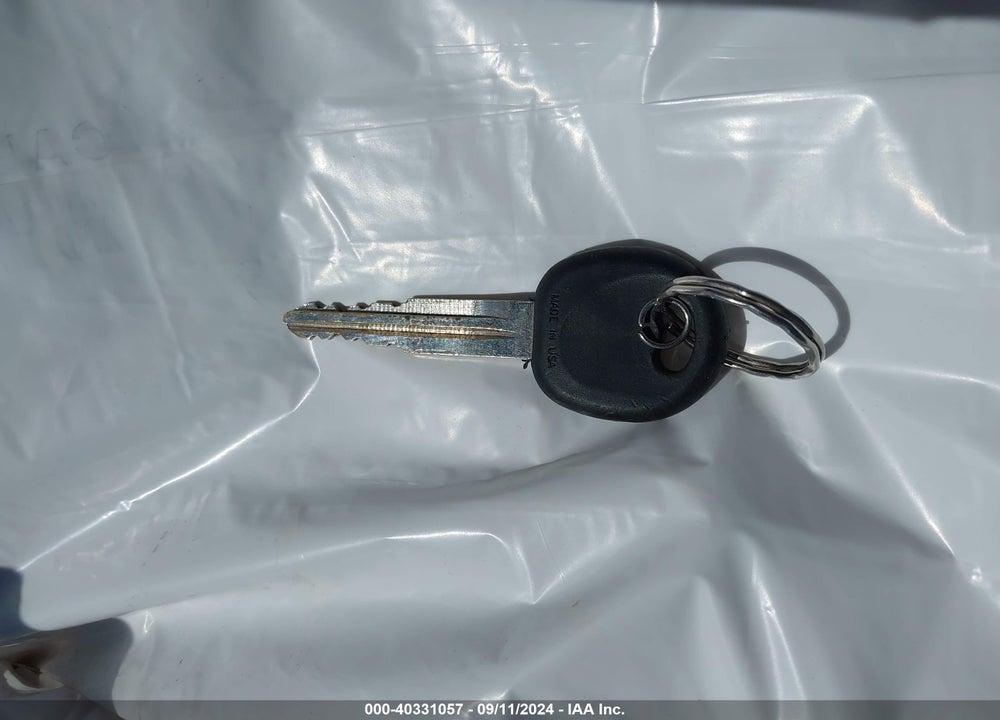 2003 KIA OPTIMA LX/SE VIN: KNAGD126235208279
