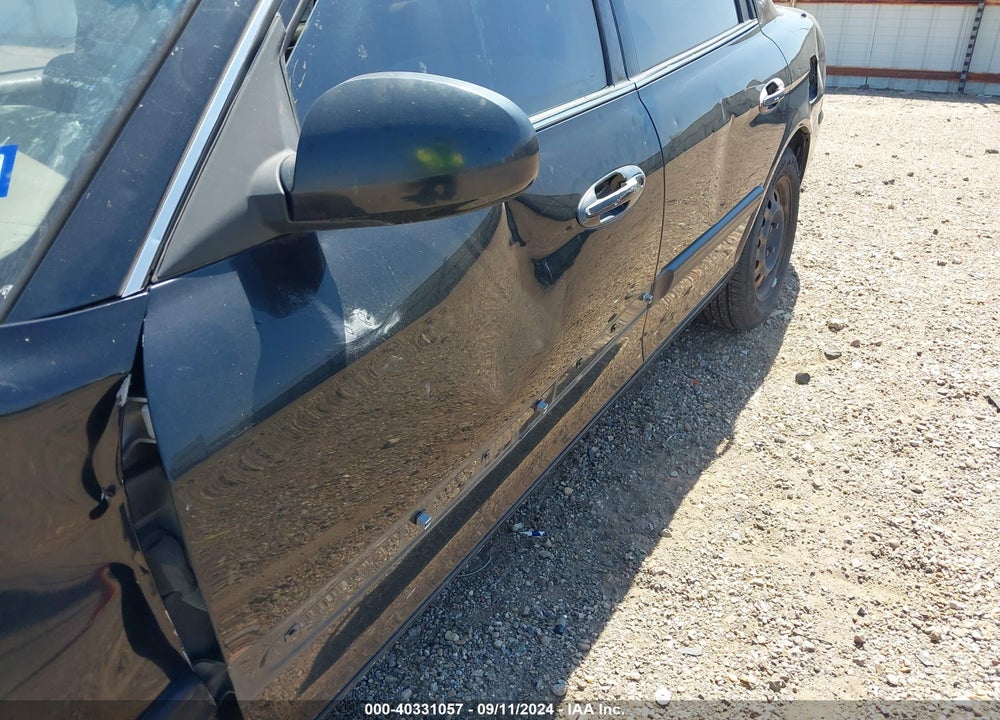 2003 KIA OPTIMA LX/SE VIN: KNAGD126235208279