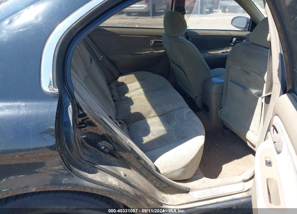 2003 KIA OPTIMA LX/SE VIN: KNAGD126235208279