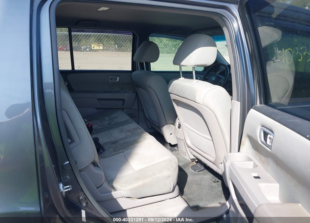 2013 HONDA PILOT LX VIN: 5FNYF4H29DB073034