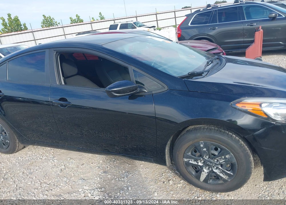 2016 KIA FORTE LX VIN: KNAFK4A69G5607250