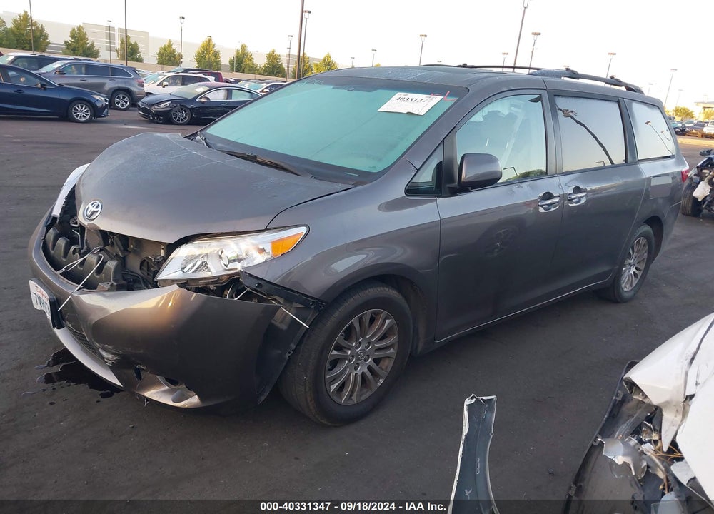 2017 TOYOTA SIENNA XLE PREMIUM 8 PASSENGER VIN: 5TDYZ3DCXHS794142