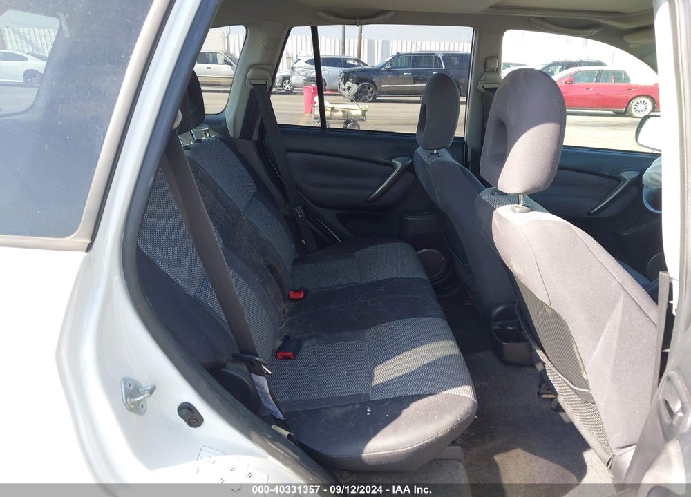 2004 TOYOTA RAV4 VIN: JTEGD20V740029605