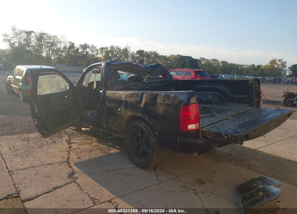 2016 RAM 1500 EXPRESS VIN: 3C6JR7ATXGG256249