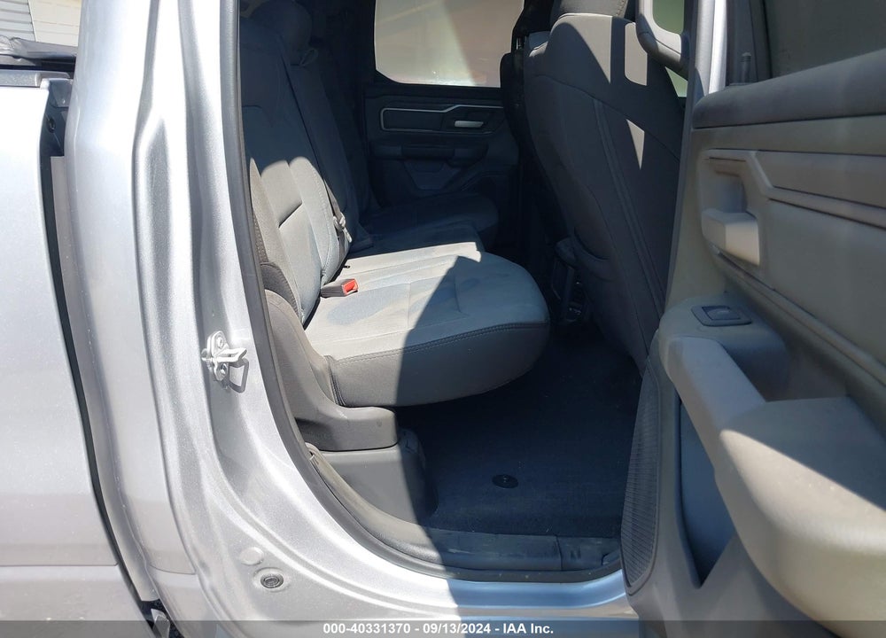 2021 RAM 1500 BIG HORN QUAD CAB 4X4 6'4 BOX VIN: 1C6SRFBT0MN601885