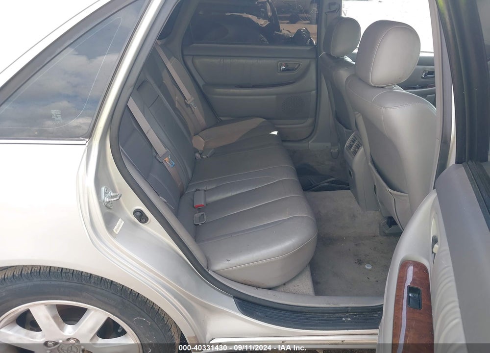 2001 TOYOTA AVALON XLS VIN: 4T1BF28B21U161075