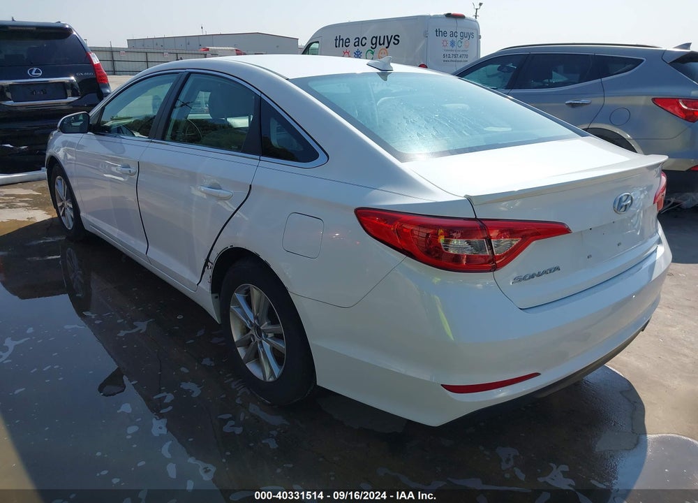 2015 HYUNDAI SONATA SE VIN: 5NPE24AF2FH219192