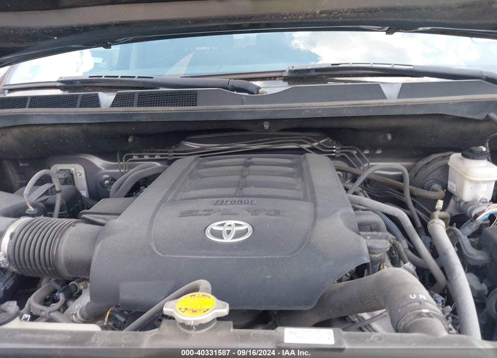 2017 TOYOTA TUNDRA SR5 5.7L V8 VIN: 5TFEW5F16HX227181