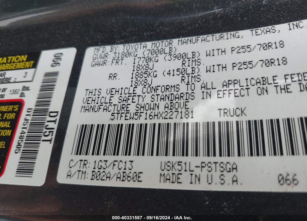 2017 TOYOTA TUNDRA SR5 5.7L V8 VIN: 5TFEW5F16HX227181
