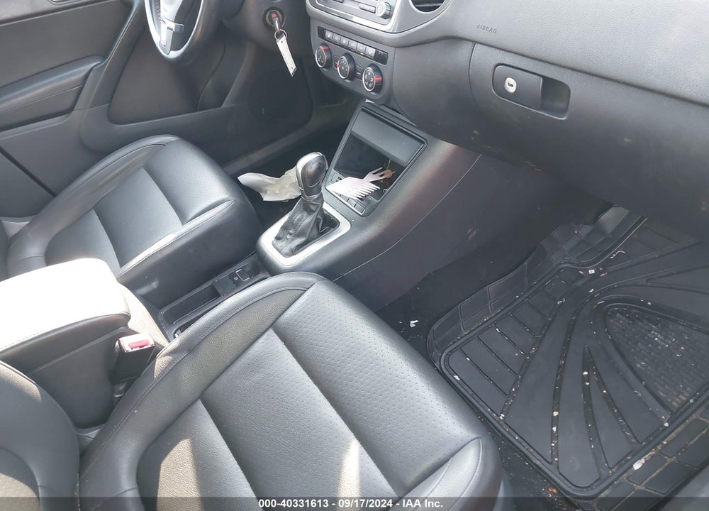 2014 VOLKSWAGEN TIGUAN VIN: WVGAV3AXXEW118320