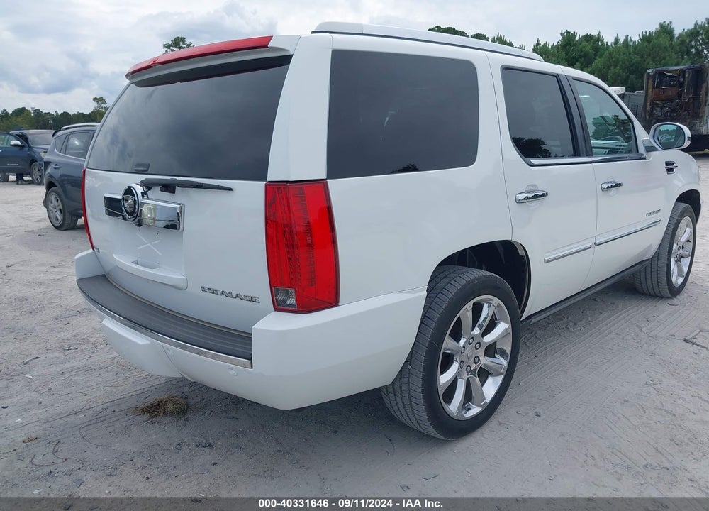2010 CADILLAC ESCALADE PREMIUM VIN: 1GYUCCEF3AR108384