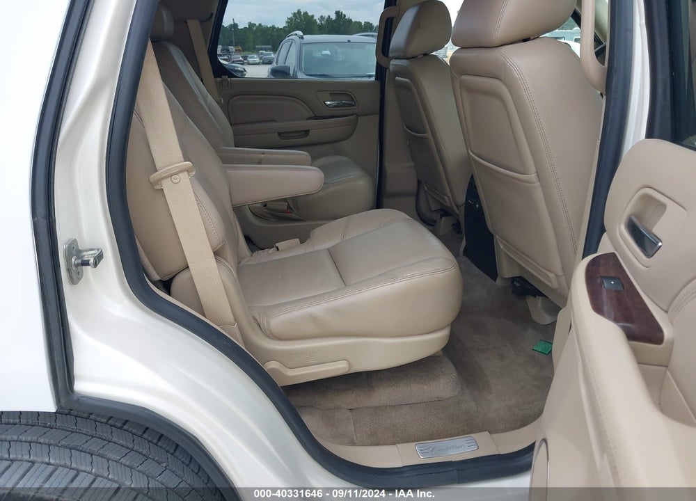 2010 CADILLAC ESCALADE PREMIUM VIN: 1GYUCCEF3AR108384