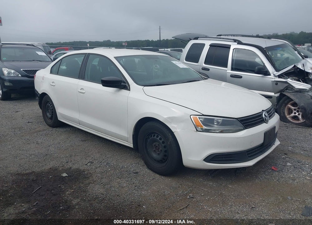 2013 VOLKSWAGEN JETTA 2.0L S VIN: 3VW2K7AJ1DM452896