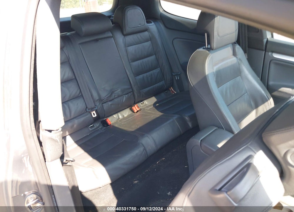 2008 VOLKSWAGEN R32 VIN: WVWKC71K48W174350