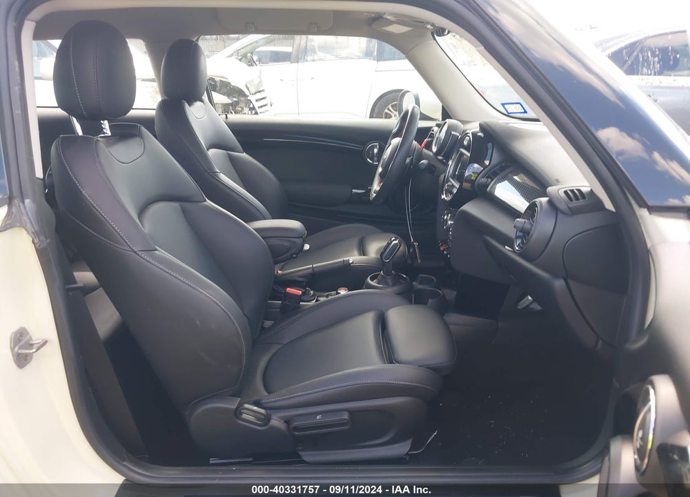 2021 MINI HARDTOP COOPER S VIN: WMWXR5C07M2N99919