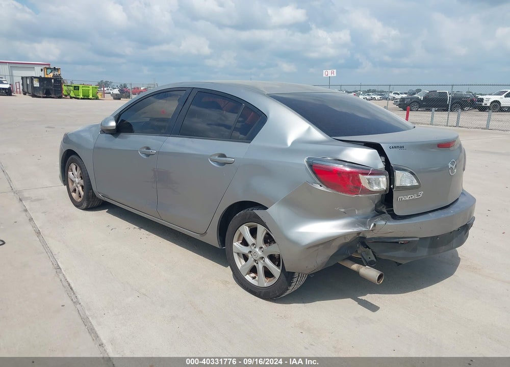 2010 MAZDA 3 I TOURING VIN: JM1BL1SF4A1152088