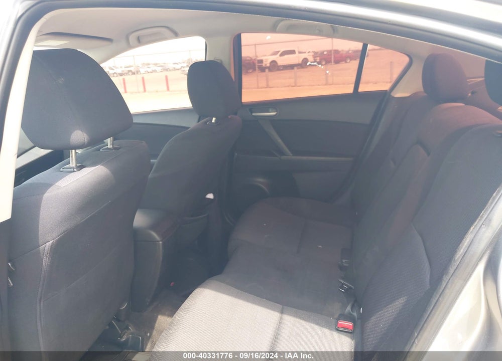 2010 MAZDA 3 I TOURING VIN: JM1BL1SF4A1152088