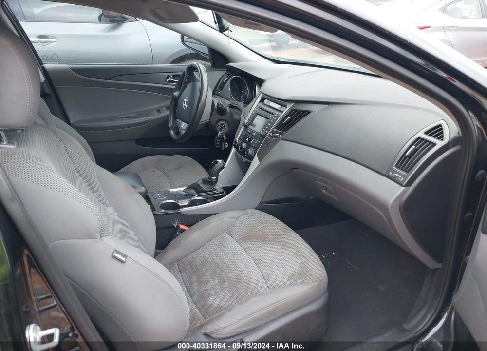 2014 HYUNDAI SONATA GLS VIN: 5NPEB4AC7EH819758