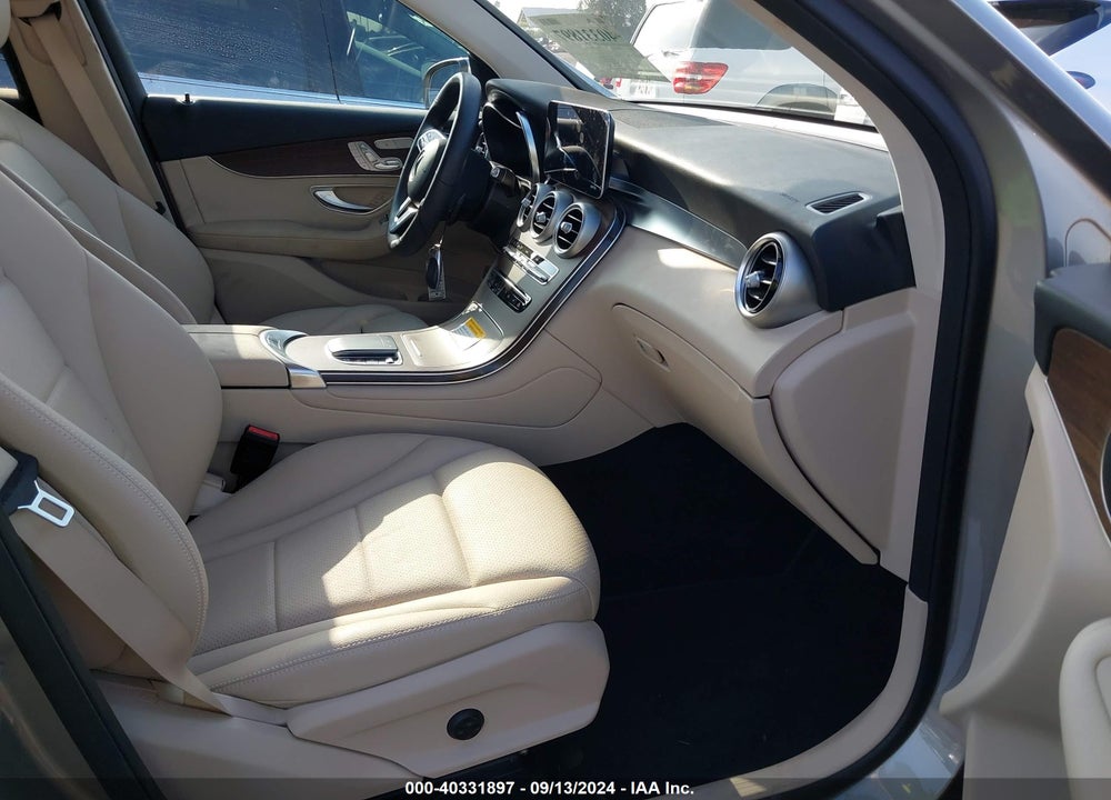 2021 MERCEDES-BENZ GLC 300 SUV VIN: W1N0G8DB1MV324825
