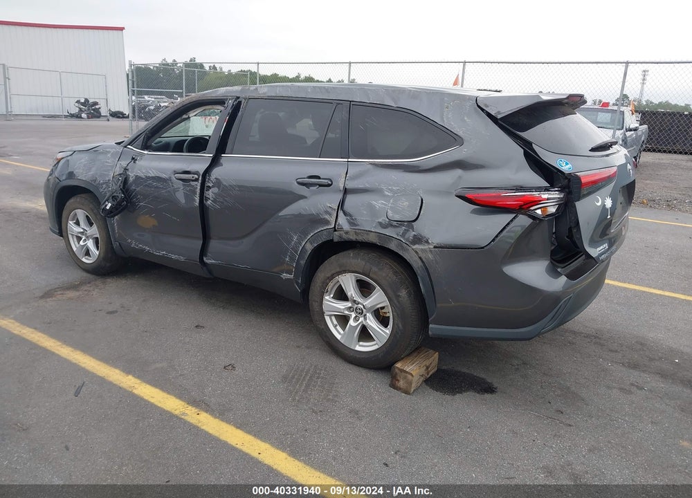 2022 TOYOTA HIGHLANDER L VIN: 5TDCZRAH3NS559915
