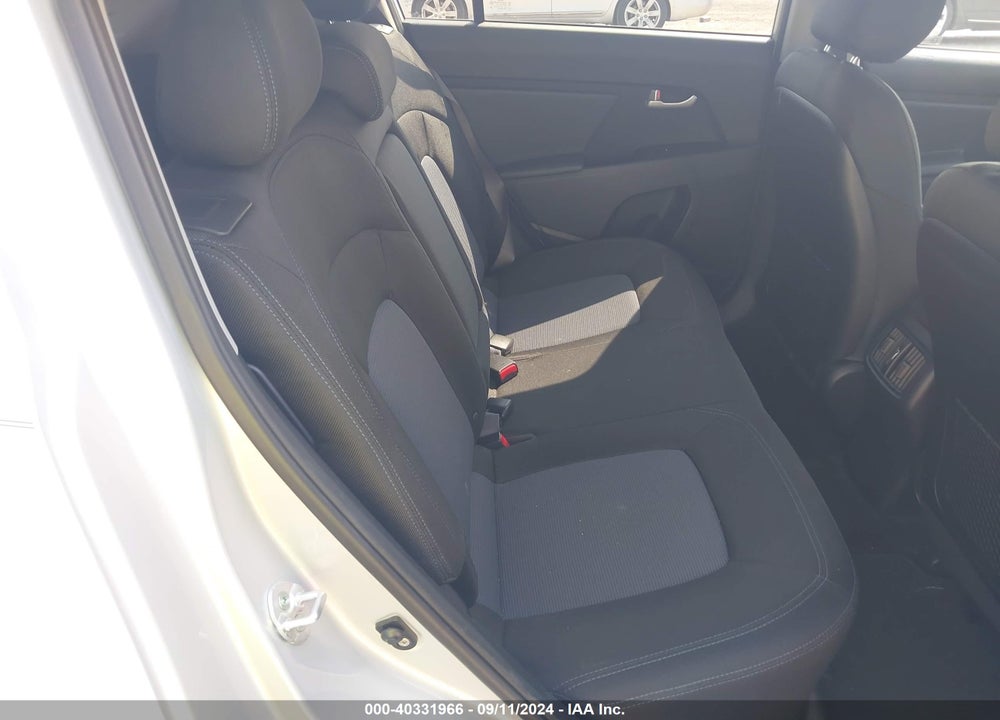 2015 KIA SPORTAGE LX VIN: KNDPBCAC3F7738555