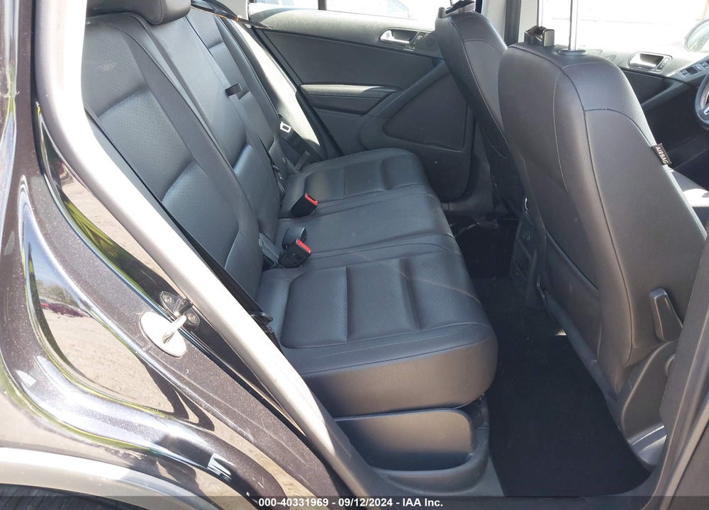 2017 VOLKSWAGEN TIGUAN 2.0T S VIN: WVGBV7AX7HW512339