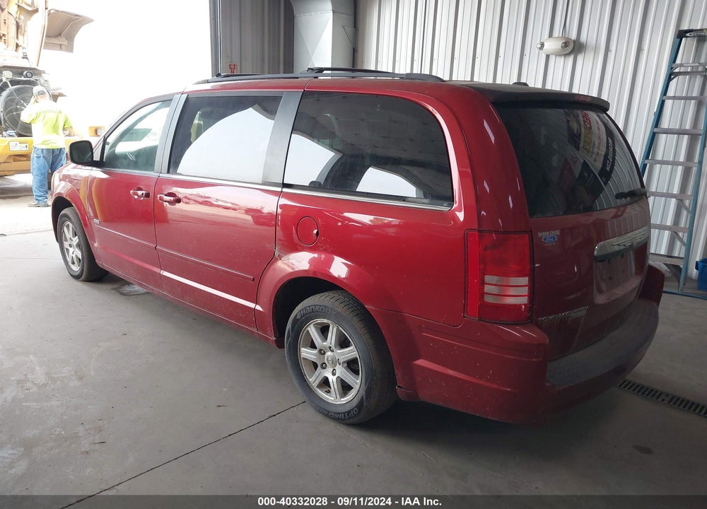 2008 CHRYSLER TOWN & COUNTRY VIN: 2A8HR54P68R776110