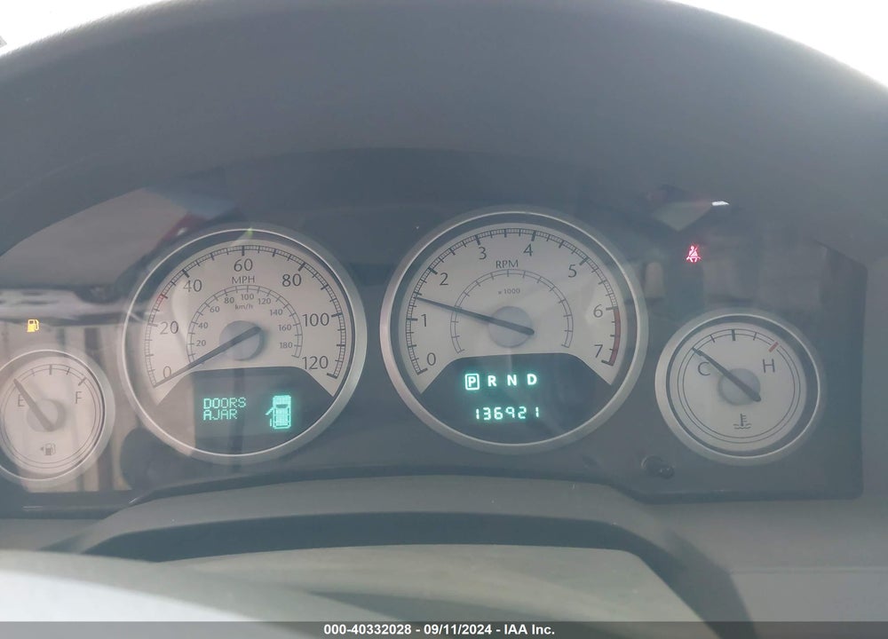 2008 CHRYSLER TOWN & COUNTRY VIN: 2A8HR54P68R776110