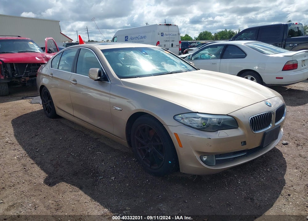 2011 BMW 528I VIN: WBAFR1C56BC736808