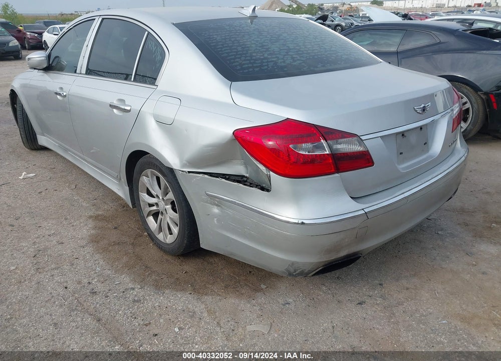 2013 HYUNDAI GENESIS VIN: KMHGC4DD1DU226343