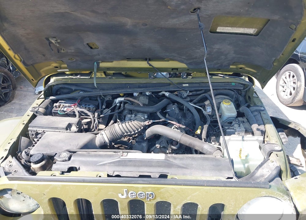 2008 JEEP WRANGLER UNLIMITED SAHARA VIN: 1J4GA59138L594009