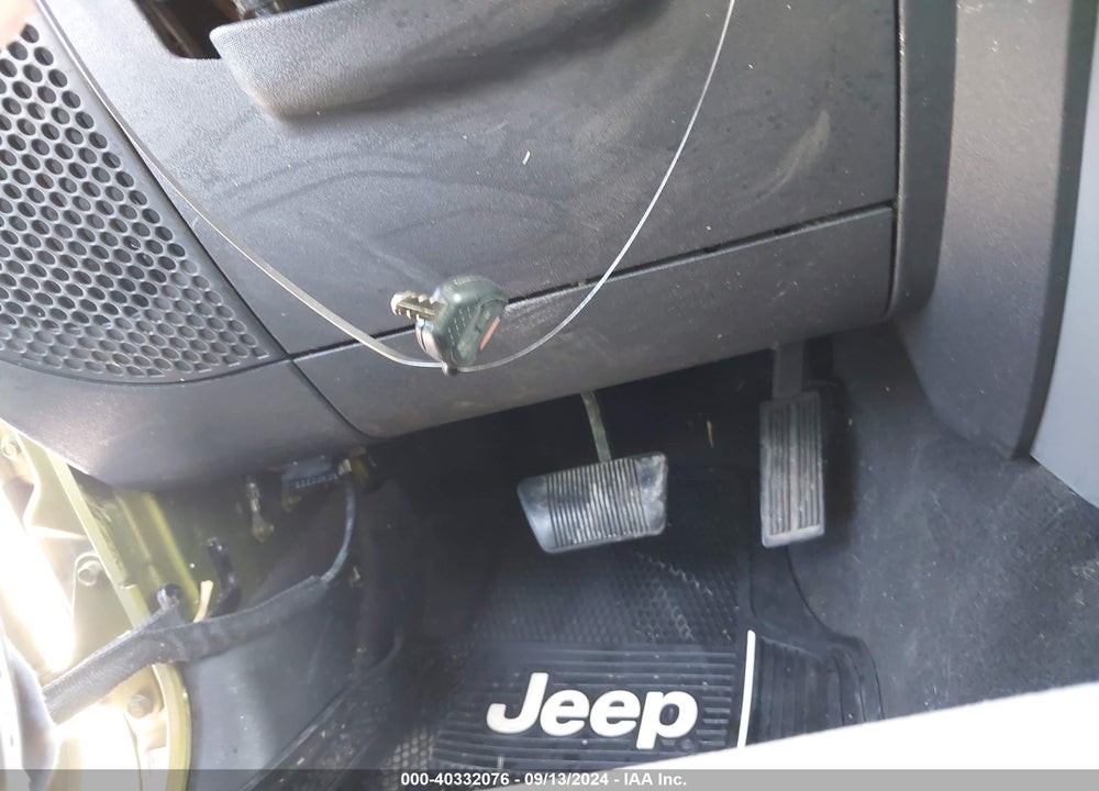 2008 JEEP WRANGLER UNLIMITED SAHARA VIN: 1J4GA59138L594009