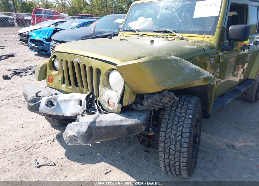 2008 JEEP WRANGLER UNLIMITED SAHARA VIN: 1J4GA59138L594009