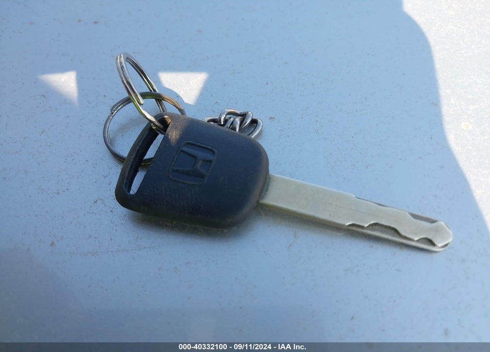 2004 HONDA CIVIC LX VIN: 2HGES16564H597733