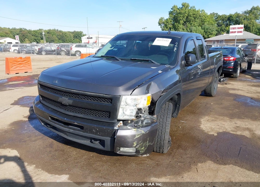 2011 CHEVROLET SILVERADO 1500 LT VIN: 1GCRKSE32BZ211618