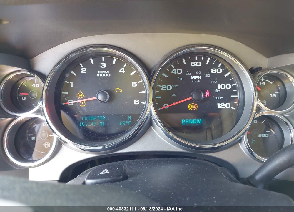 2011 CHEVROLET SILVERADO 1500 LT VIN: 1GCRKSE32BZ211618
