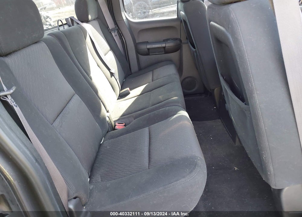2011 CHEVROLET SILVERADO 1500 LT VIN: 1GCRKSE32BZ211618