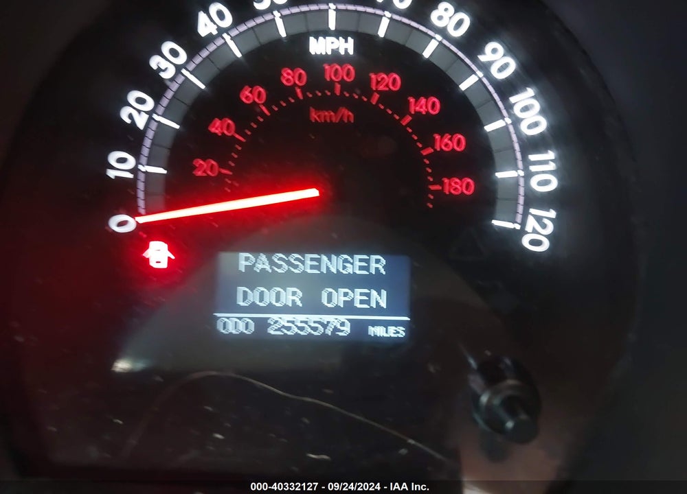 2011 TOYOTA SEQUOIA LIMITED 5.7L V8 VIN: 5TDKY5G10BS037062