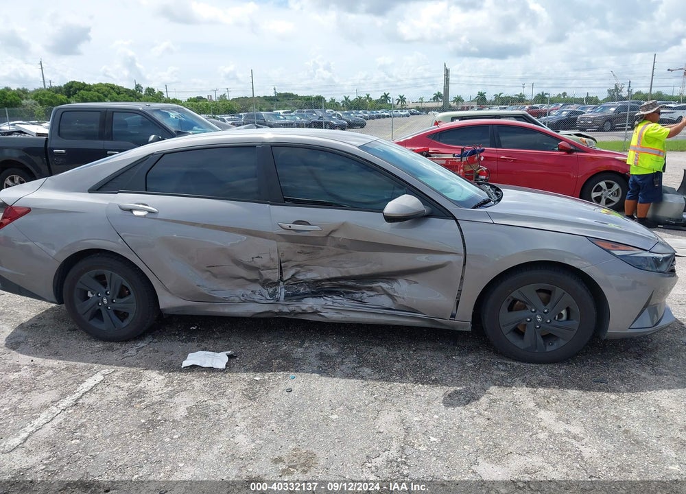 2022 HYUNDAI ELANTRA SEL VIN: KMHLM4AG7NU305771