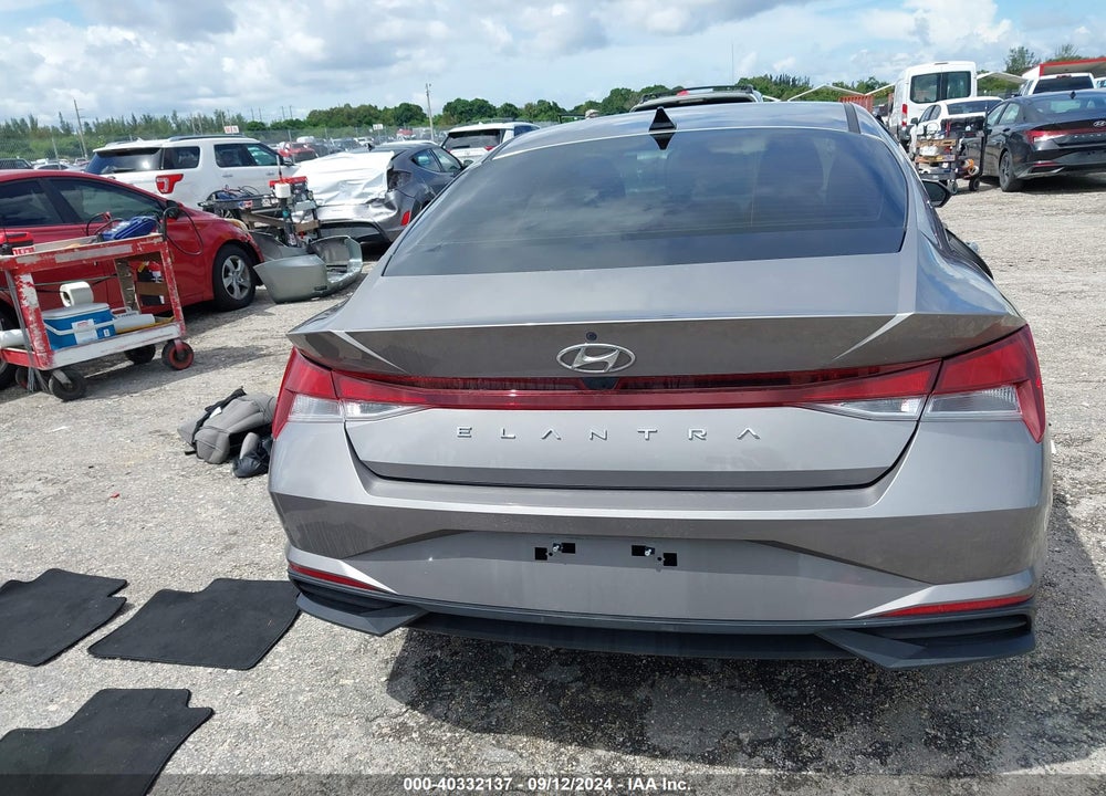 2022 HYUNDAI ELANTRA SEL VIN: KMHLM4AG7NU305771