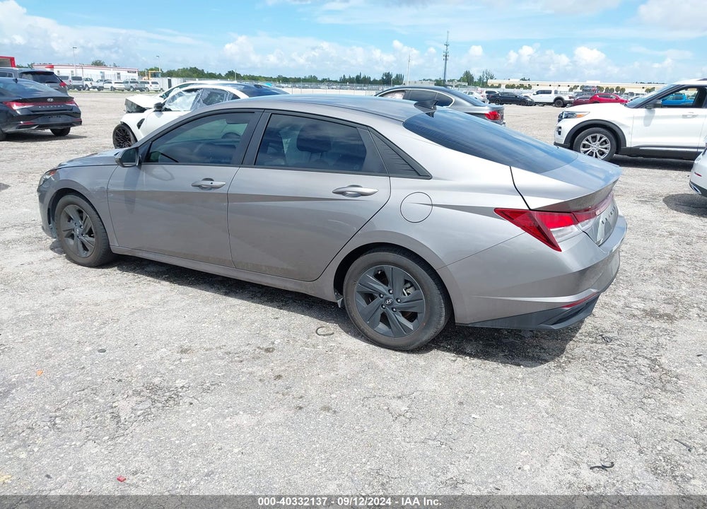 2022 HYUNDAI ELANTRA SEL VIN: KMHLM4AG7NU305771