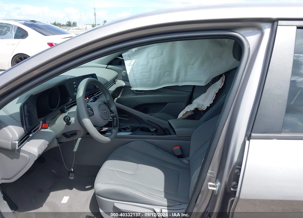 2022 HYUNDAI ELANTRA SEL VIN: KMHLM4AG7NU305771