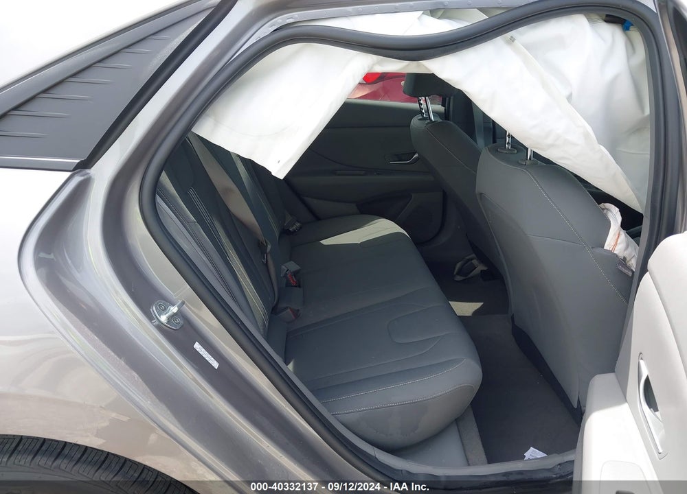 2022 HYUNDAI ELANTRA SEL VIN: KMHLM4AG7NU305771