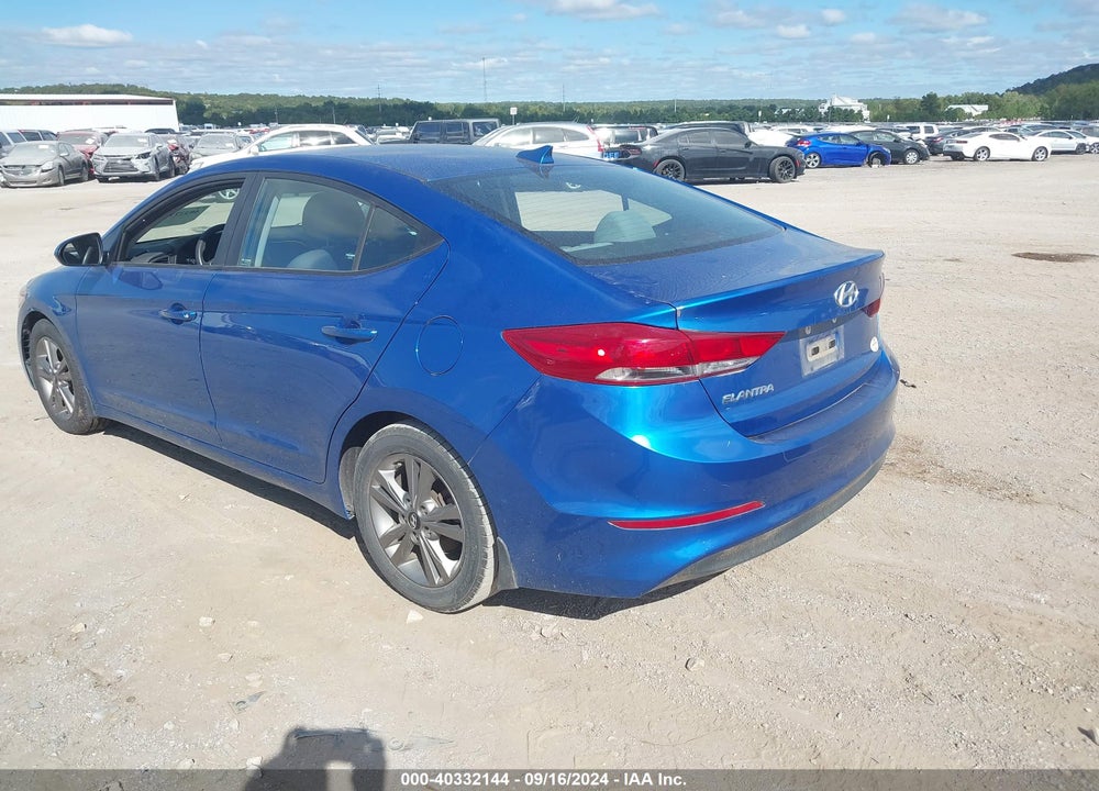 2018 HYUNDAI ELANTRA SEL VIN: 5NPD84LF5JH268788