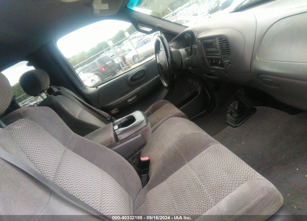 2002 FORD F-150 LARIAT/XL/XLT VIN: 1FTRX18L22NA96064
