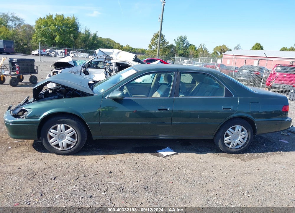 2000 TOYOTA CAMRY LE VIN: JT2BG22K4Y0480806