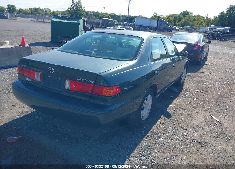 2000 TOYOTA CAMRY LE VIN: JT2BG22K4Y0480806