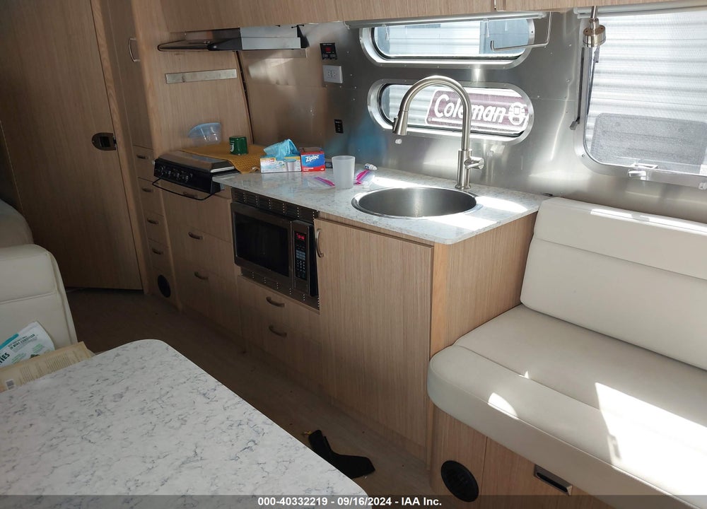 2018 AIRSTREAM FLYING CLOUD VIN: 1STC9YP29JJ540503