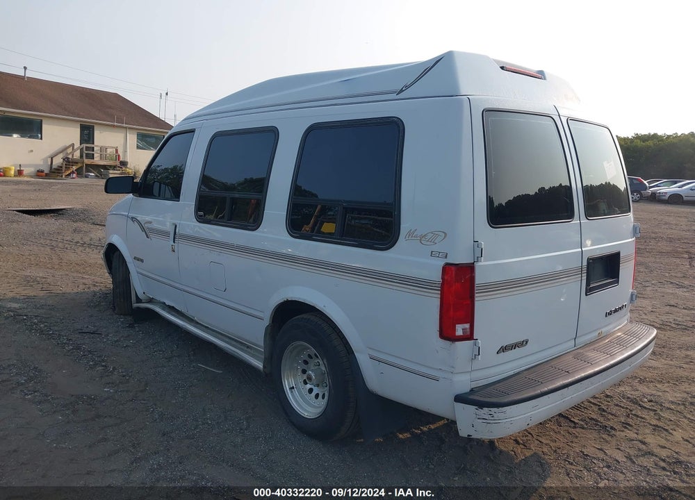 2000 CHEVROLET ASTRO UPFITTER PKG. VIN: 1GBDM19WXYB182085